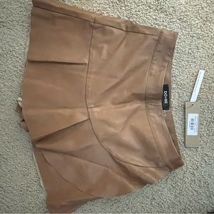 Do+be shirt, with price tag